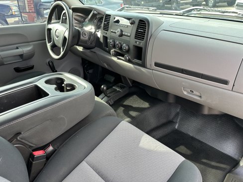 Used 2007 GMC Sierra 2500 W/T w/ Snow Plow Prep Package image 13