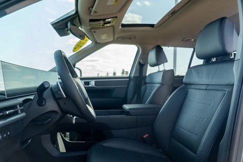 Used 2024 Hyundai Santa Fe Limited image 15