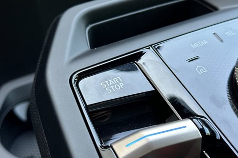 New 2026 BMW iX xDrive60 w/ Premium Package image 20
