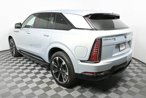 New 2025 Cadillac Escalade IQ Sport 2 image 29