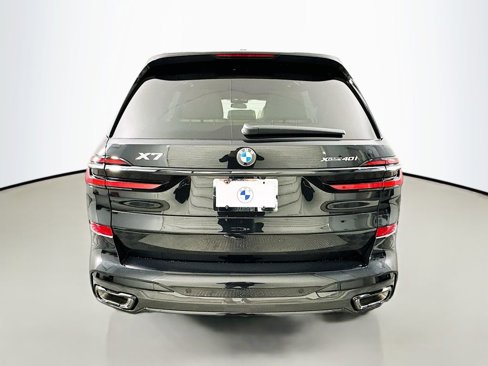 New 2026 BMW X7 xDrive40i w/ Executive Package image 6