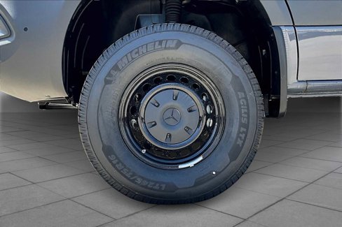 New 2025 Mercedes-Benz Sprinter 2500 image 11