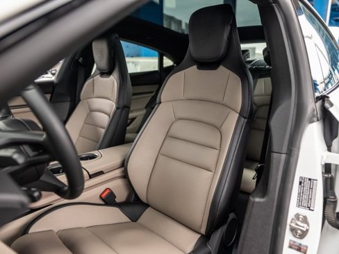 New 2025 Porsche Taycan image 40