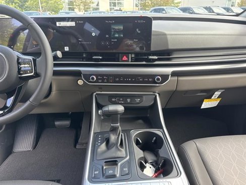 New 2026 Kia Carnival image 15