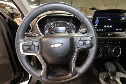 Certified 2025 Chevrolet Blazer LT image 9