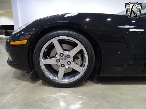 Used 2005 Chevrolet Corvette Convertible w/ Preferred Equipment Group image 15