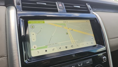 Used 2018 Land Rover Discovery HSE image 46