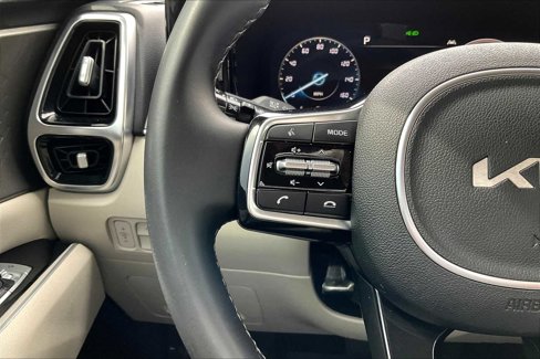 Used 2023 Kia Sorento SX image 24