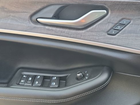 Used 2021 Jeep Grand Cherokee L Limited image 24