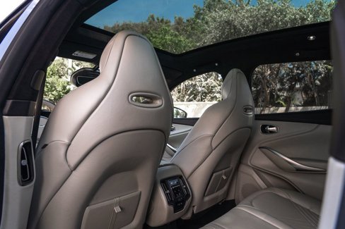 Used 2021 Aston Martin DBX image 21