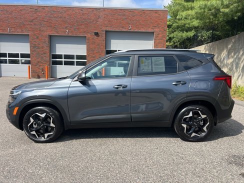 Certified 2025 Kia Seltos S image 2