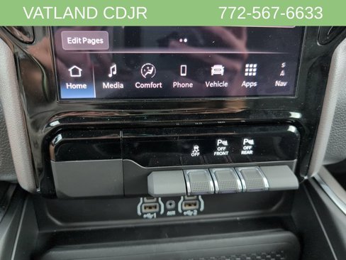 New 2026 RAM 1500 4x4 Crew Cab image 22