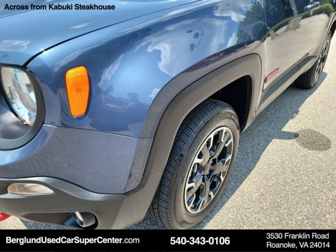 Used 2023 Jeep Renegade Trailhawk image 8