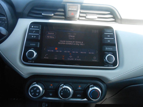 Used 2021 Nissan Versa SV image 14