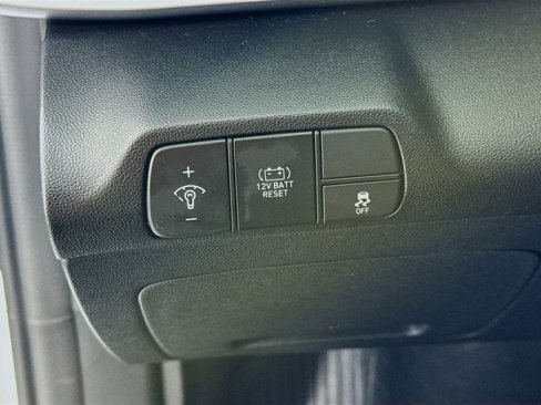 Certified 2025 Hyundai Elantra Blue w/ Cargo Package image 10
