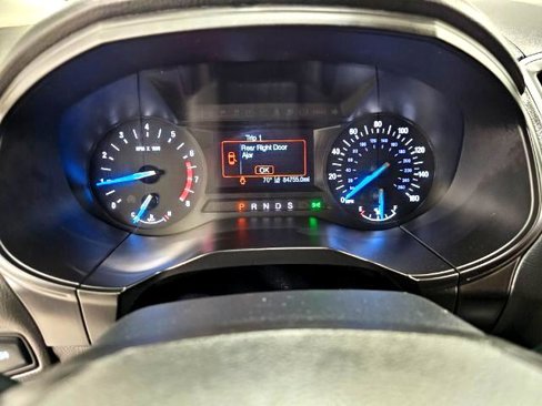 Used 2019 Ford Edge SE image 13