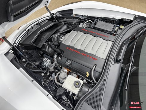 Used 2016 Chevrolet Corvette Stingray Coupe image 9