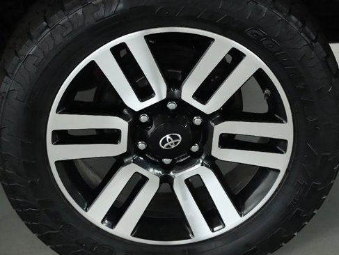 Used 2016 Toyota 4Runner Limited image 40