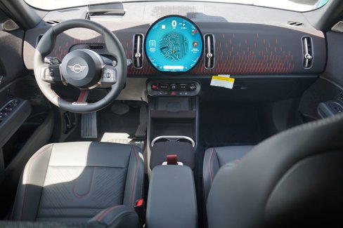 New 2026 MINI Cooper Countryman S w/ Comfort Package Max image 8