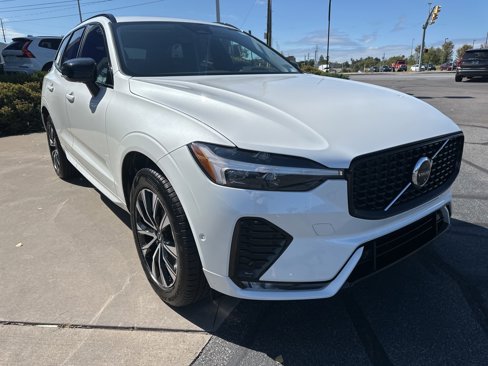 Certified 2025 Volvo XC60 B5 Plus image 7