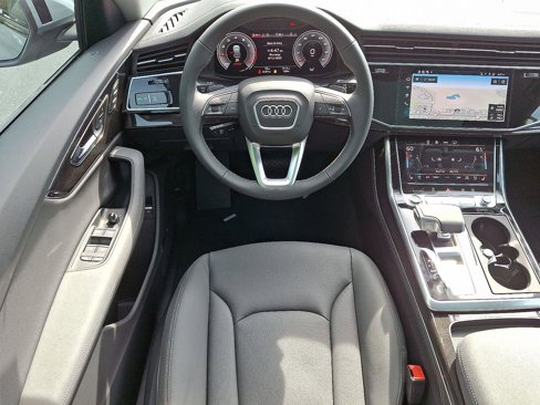 New 2025 Audi Q8 Premium Plus image 9