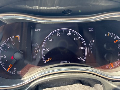 Used 2014 Jeep Grand Cherokee Overland w/ Advanced Technology Group image 11