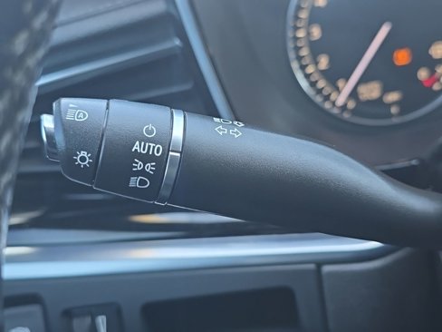 Used 2021 Cadillac XT6 Premium Luxury image 35