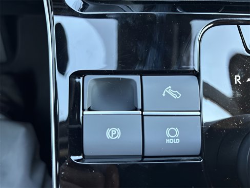 New 2025 Subaru Solterra Limited image 17