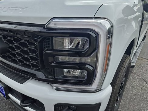 New 2026 Ford F250 Lariat image 34