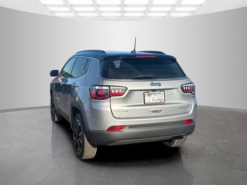 Certified 2022 Jeep Compass Limited image 5