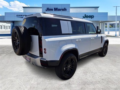 Used 2025 Land Rover Defender 110 S image 6
