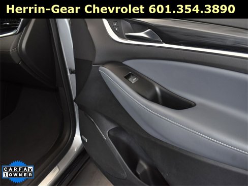 Used 2024 Buick Enclave Premium image 23