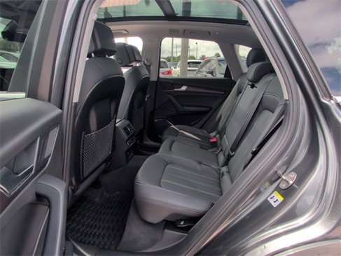 Used 2022 Audi Q5 2.0T Premium w/ Convenience Package image 7