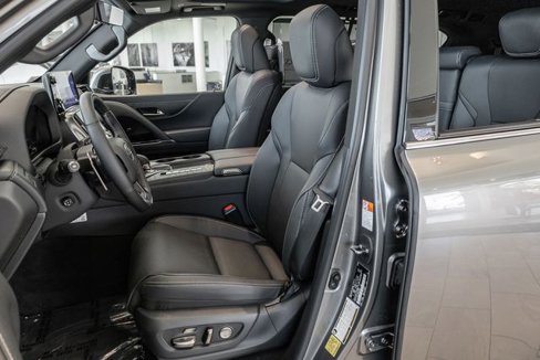 New 2025 Lexus LX 700h Luxury image 7