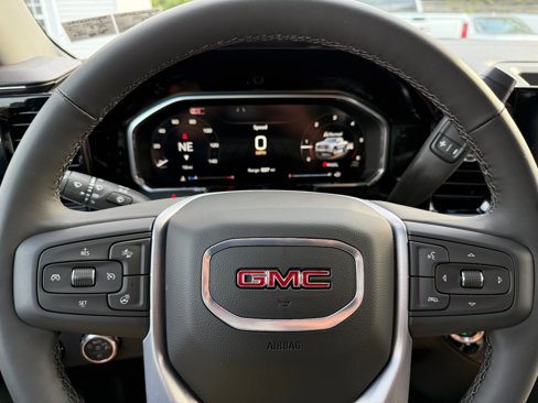 New 2026 GMC Sierra 1500 Elevation image 24