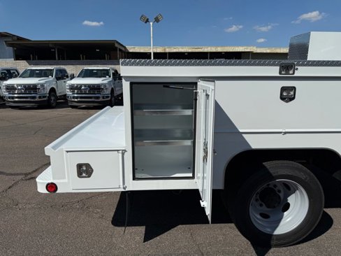New 2026 Ford F550 4x4 SuperCab Super Duty image 10