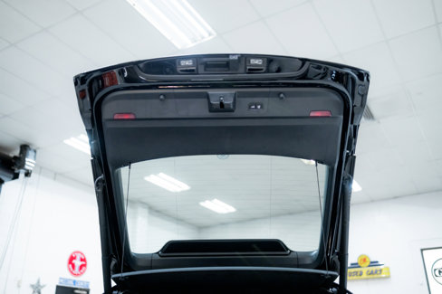 Used 2023 Porsche Panamera GTS image 93