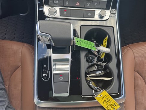 Certified 2025 Audi Q8 Premium Plus image 22