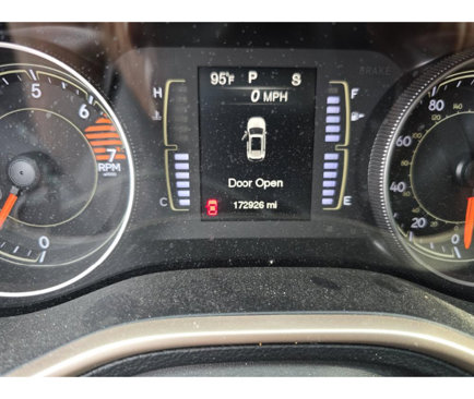 Used 2017 Jeep Cherokee Latitude image 14
