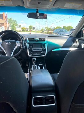 Used 2018 Nissan Altima 2.5 SV image 12