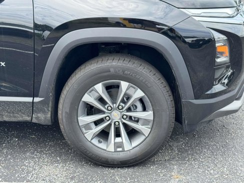 New 2026 Chevrolet Equinox LT w/ LPO, Floor Liner Package image 12