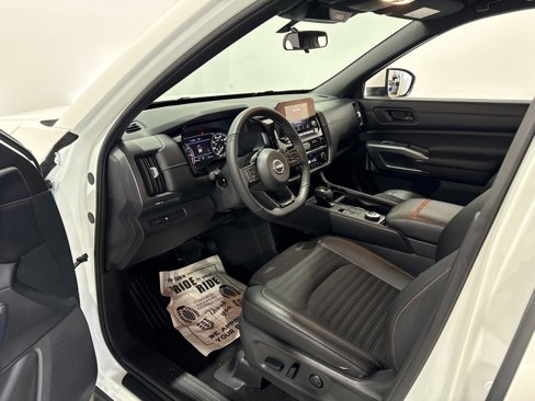 Used 2023 Nissan Pathfinder Rock Creek image 17