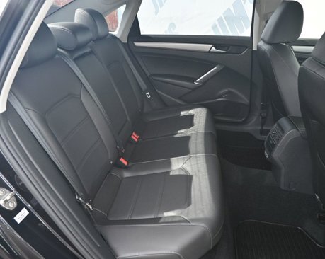 Used 2022 Volkswagen Passat 2.0T SE image 17