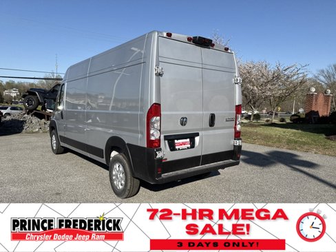 New 2025 RAM ProMaster 2500 w/ Quick Order Package 22G SLT image 5
