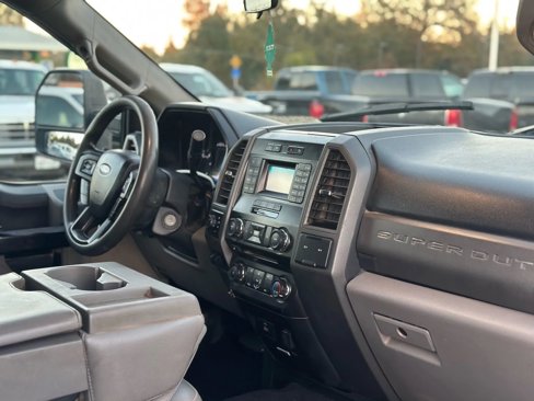 Used 2017 Ford F250 XL w/ Power Equipment Group image 14