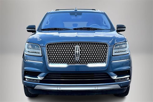 Used 2019 Lincoln Navigator Reserve image 2