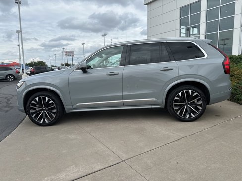 Certified 2025 Volvo XC90 B5 Plus image 8