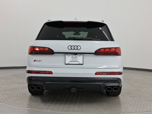 New 2026 Audi SQ7 Prestige image 10