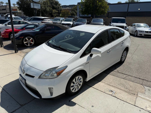 Used 2013 Toyota Prius Plug-In Hybrid image 12