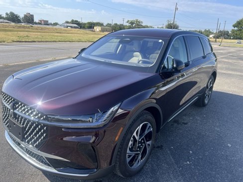 New 2025 Lincoln Nautilus Premier image 3